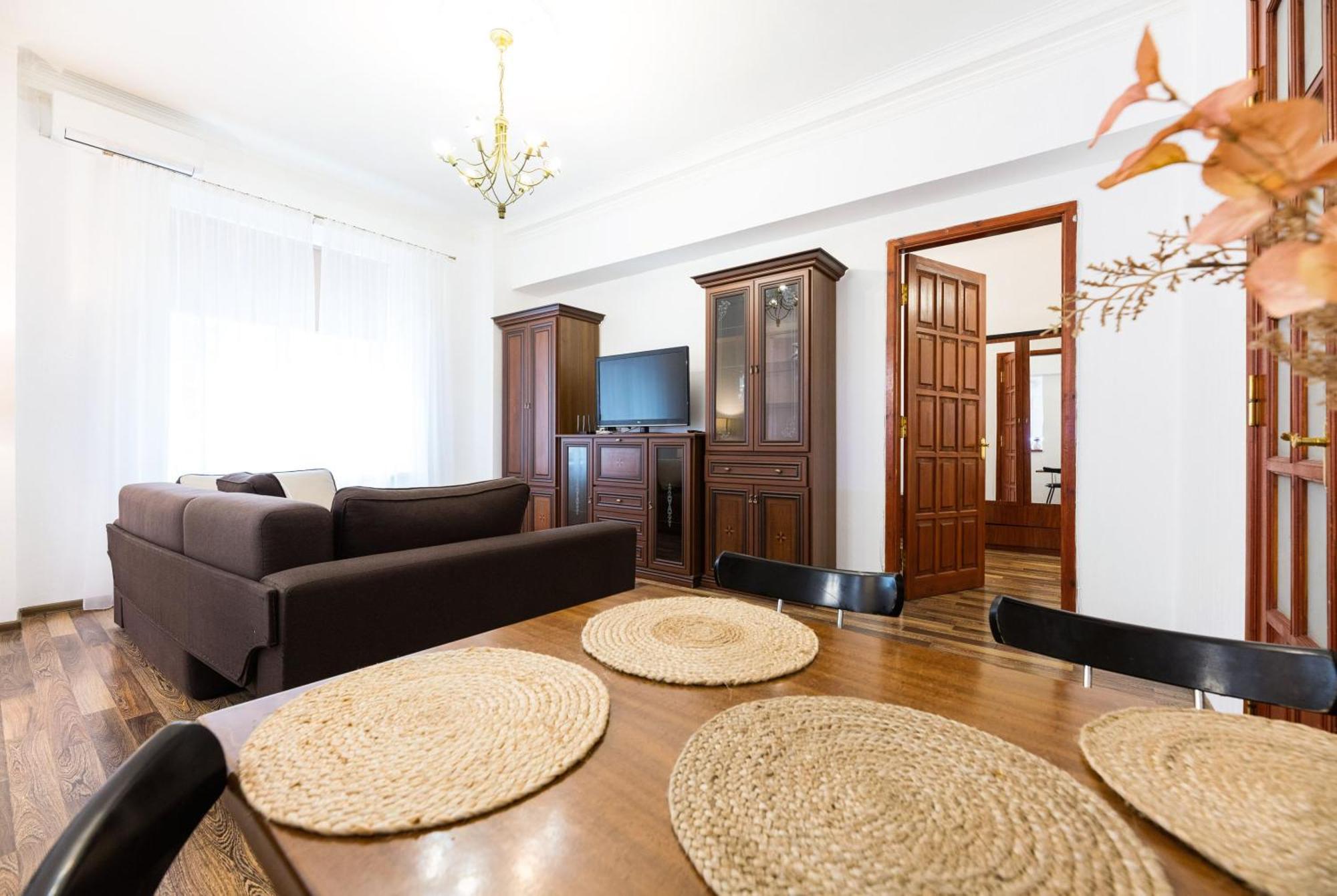 Kyiv Khreschatyk 27 Apartment Екстер'єр фото