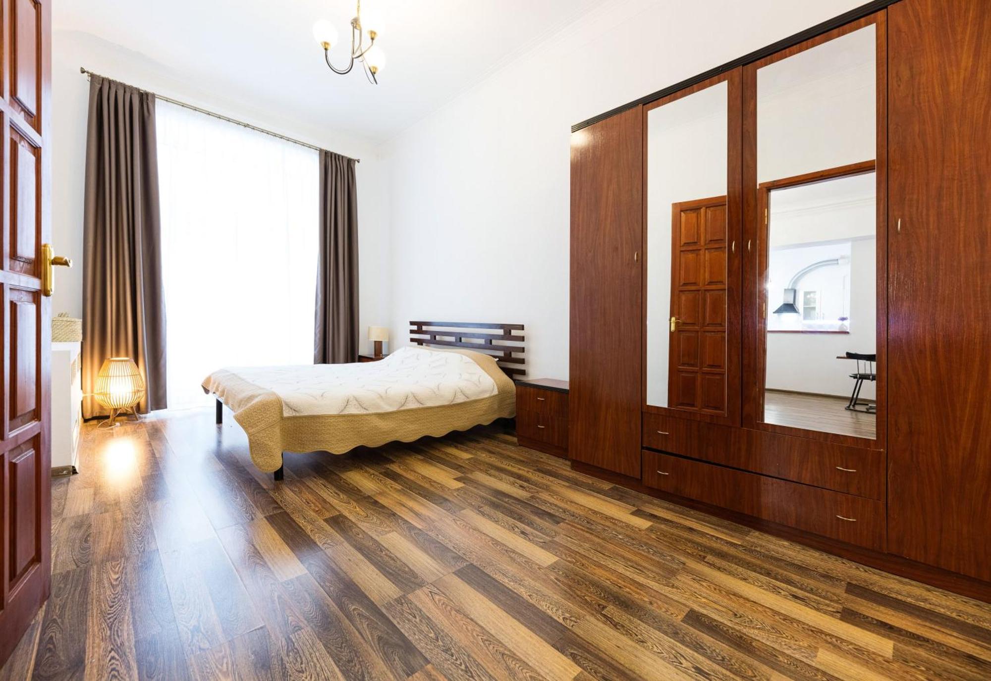 Kyiv Khreschatyk 27 Apartment Екстер'єр фото